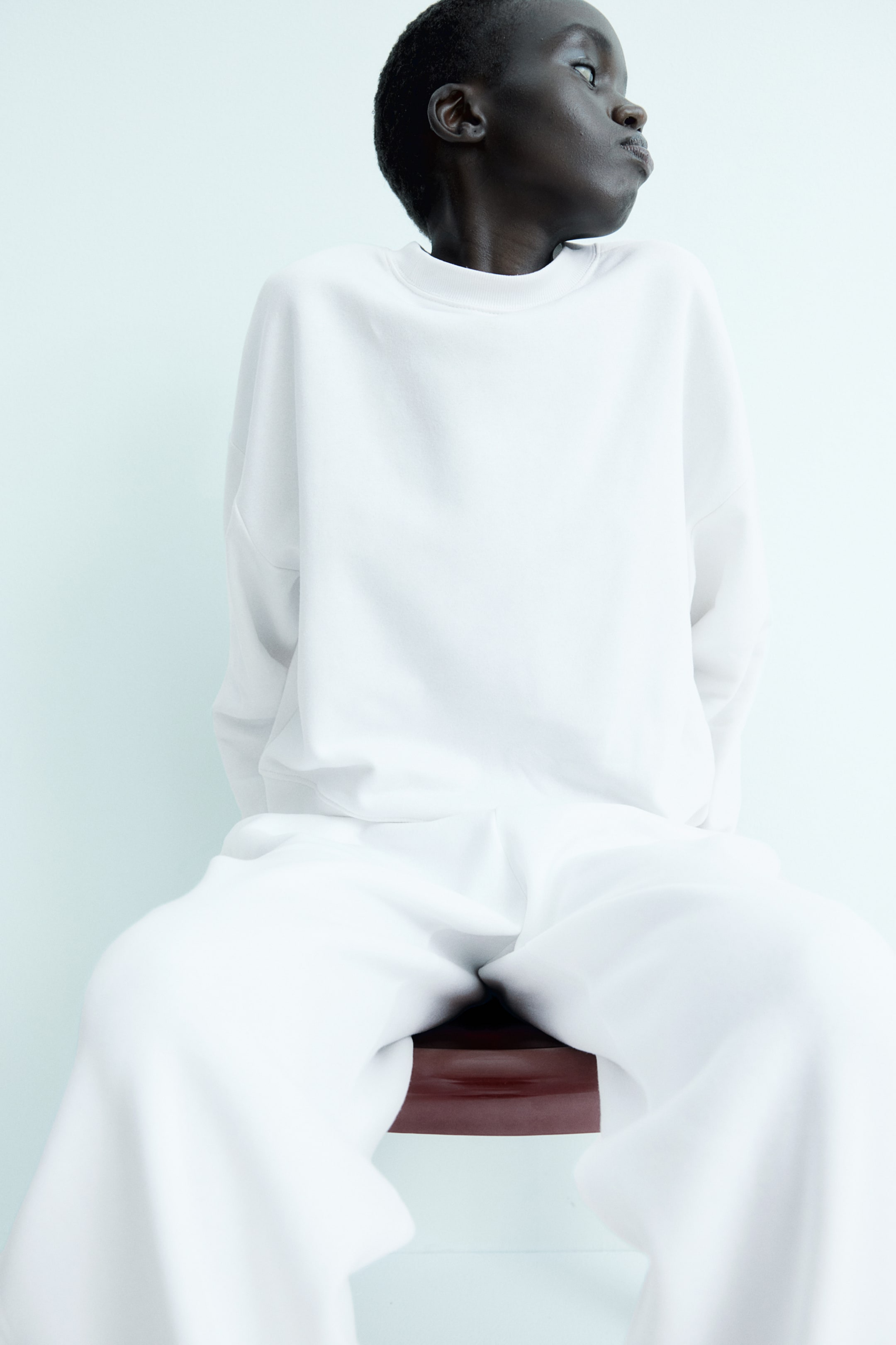 Loose Fit Sweatshirt - White